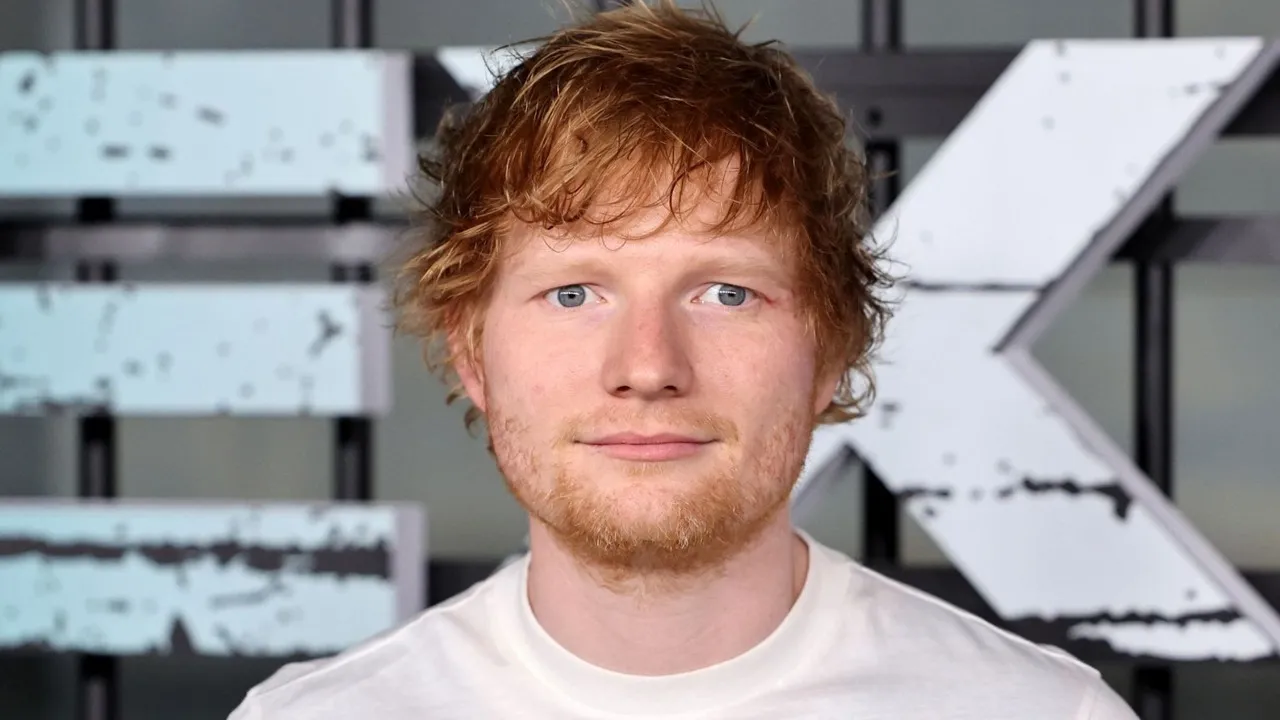 Para evitar ansiedade, Ed Sheeran optou por não mais usar o celular e usa o tempo ocioso para compor músicas