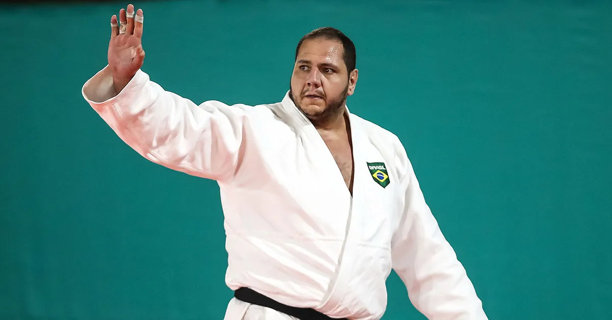 Dono de duas medalhas de bronze em Jogos Olímpicos, Rafael Silva "Baby" é superado por Ushangi Kokauri na primeira rodada e se despede da disputa individual de Paris 2024.