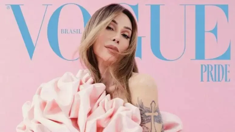 Maya Massafera na capa digital de Vogue Brasil, mas queria na edição impressa