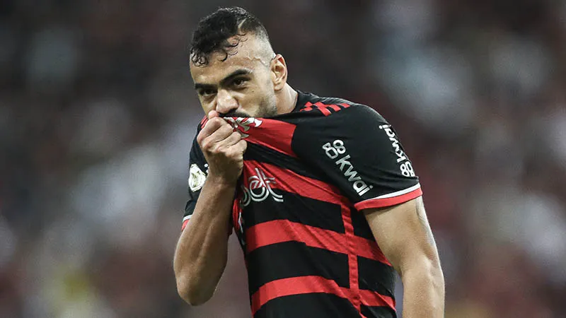 Zagueiro Fabrício Bruno comemora gol