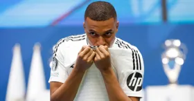 Imagem ilustrativa da notícia Veja como foi a apresentação de Kylian Mbappé no Real Madrid