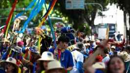 Arrastão do Pavulagem de 2024 vai às ruas da cidade, levando festa e alegria