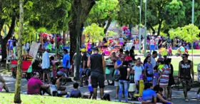 A Praça da República ficou movimentada no final de semana.