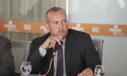 Eurípedes na época que ainda presidia o Pros