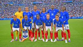 França chega forte no futebol masculino