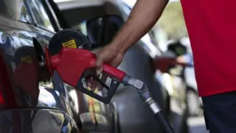 Imagem ilustrativa da notícia PCC avança na compra e postos de combustíveis