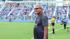 Hélio dos Anjos atinge marca de destaque com o Paysandu