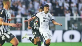 Remo perde para o Figueirense e se complica na Série C