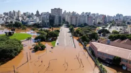 No Rio Grande do Sul, são esperadas temperaturas baixas, inferiores a 14ºC, mas ainda assim até um grau acima da média para o mês.