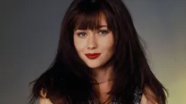 A atriz Shannen Doherty, conhecida por sua participação na série "Barrados no Baile".