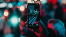 Embora não seja permitido ocultar sua visualização dos stories, existem várias formas de burlar o aplicativo