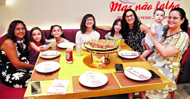 Imagem ilustrativa da notícia Um dia para festejar com pizza!