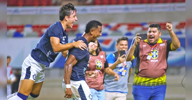 Imagem ilustrativa da notícia Repórter do Pará incorpora Régis Rösing e prevê gol do Remo
