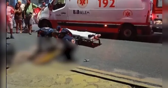 Imagem ilustrativa da notícia Vídeo: mulher morre em acidente de moto no bairro de Fátima