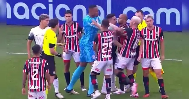Imagem ilustrativa da notícia Carlos Miguel garante empate entre Corinthians e São Paulo