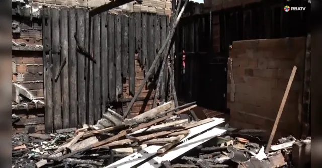 Imagem ilustrativa da notícia Briga de vizinhos deixa quatro casas incendiadas no Barreiro