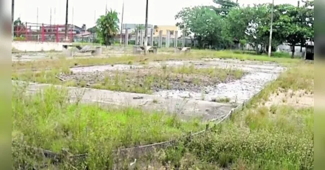 Imagem ilustrativa da notícia Complexo esportivo da Cidade Nova 6 está abandonado