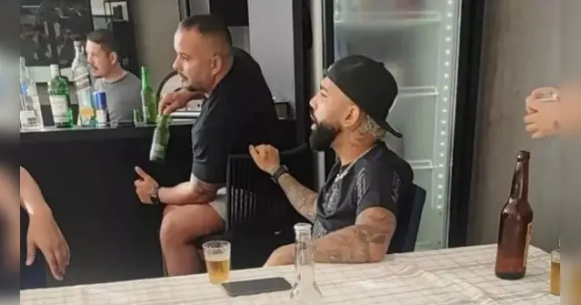 Imagem ilustrativa da notícia Vendas de camisas do Corinthians bombam após foto de Gabigol
