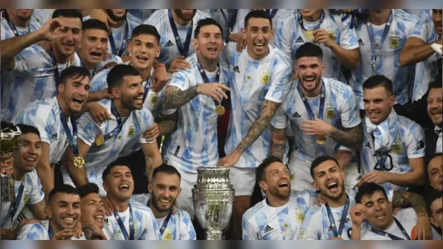 Imagem ilustrativa da notícia Jogadores argentinos cantam música racista após Copa América