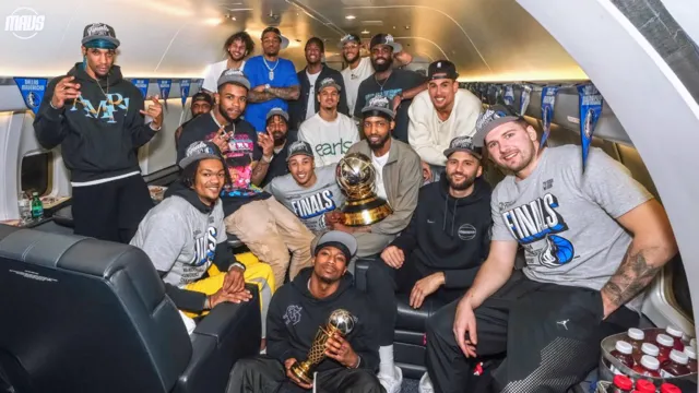 Imagem ilustrativa da notícia Dallas Mavericks é campeão do Oeste e vai às finais da NBA