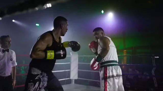 Imagem ilustrativa da notícia Ator João Vicente faz estreia no boxe; Veja o vídeo!