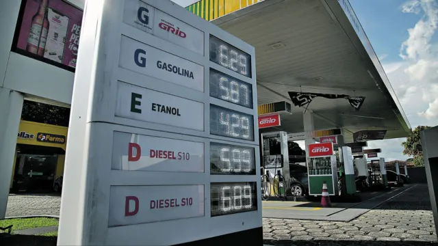 Imagem ilustrativa da notícia Veja quanto a gasolina está custando em postos de Belém