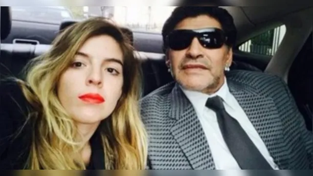 Imagem ilustrativa da notícia Filha de Maradona procurou médium para falar com o pai