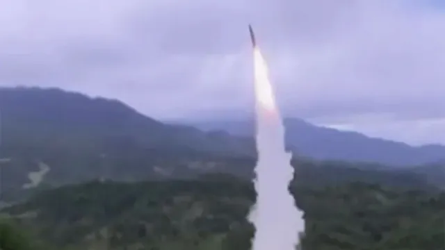 Imagem ilustrativa da notícia Coréia do Norte alerta Japão sobre foguete com satélite