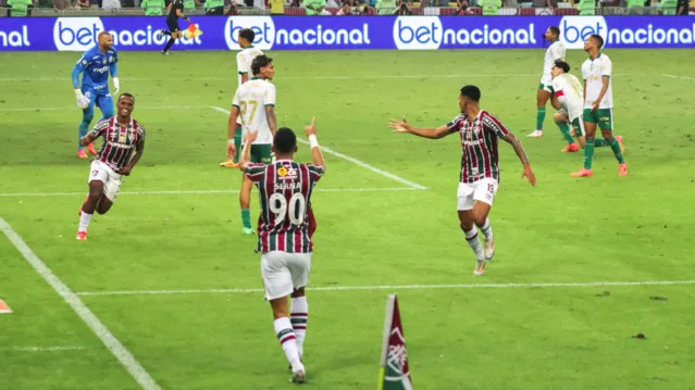 Imagem ilustrativa da notícia Fluminense bate Palmeiras e segue lutando contra o Z-4