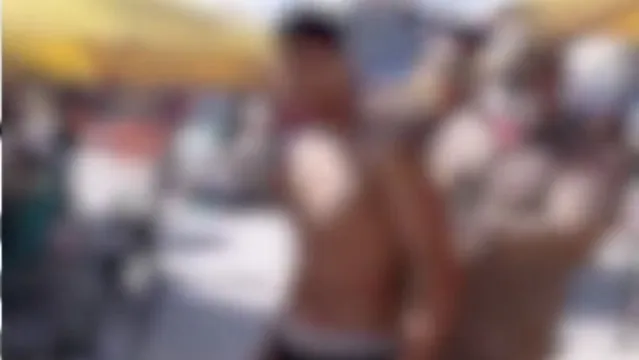 Imagem ilustrativa da notícia Vídeo: garçom é esfaqueado por banhista na praia do Atalaia