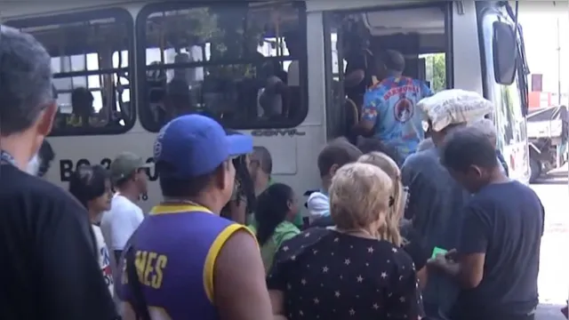 Imagem ilustrativa da notícia Passageiros de Mosqueiro reclamam de demora dos ônibus