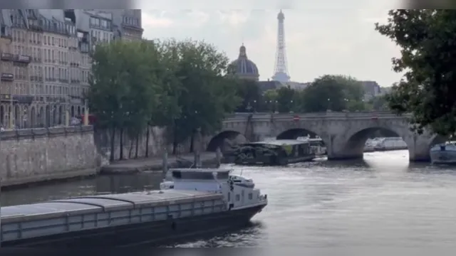 Imagem ilustrativa da notícia Triatlo em Paris é adiado por causa da poluição do rio Sena