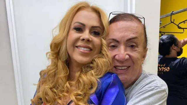 Imagem ilustrativa da notícia Joelma lamenta morte de maquiador com quem trabalhava