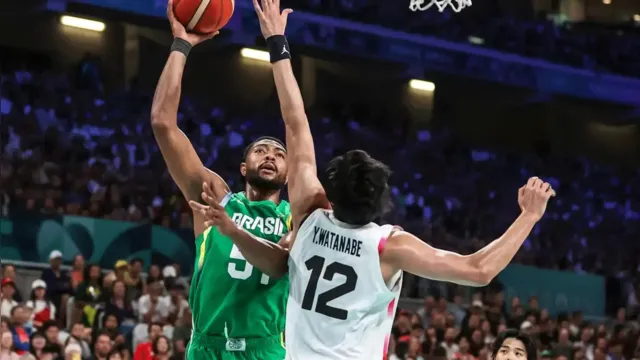 Imagem ilustrativa da notícia Basquete: Brasil vence Japão e mantém chances de vaga