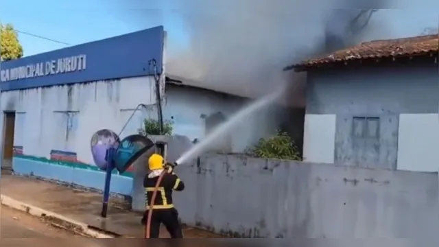 Imagem ilustrativa da notícia Incêndio destrói prédio da Prefeitura de Juruti, no Pará