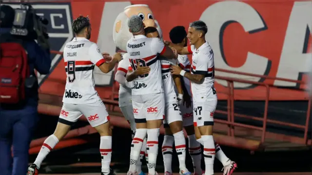 Imagem ilustrativa da notícia São Paulo: boas e más notícias antes de encarar Rogério Ceni