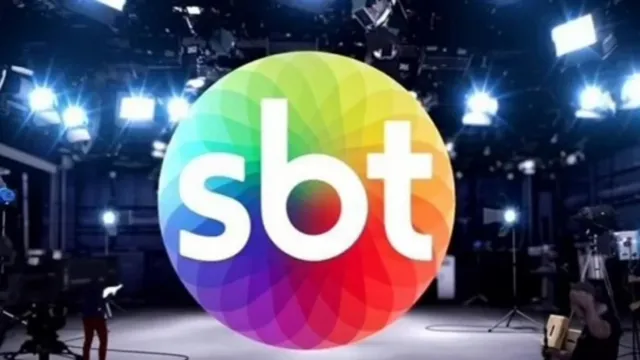Imagem ilustrativa da notícia Diretor e funcionário do SBT são flagrados fazendo sexo