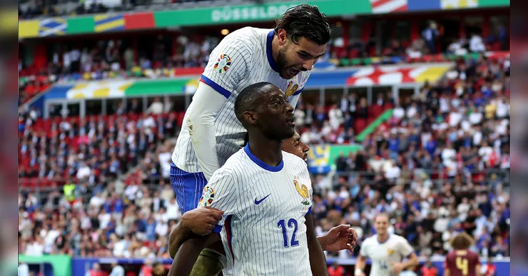 Imagem ilustrativa da notícia França vence com gol contra e elimina Bélgica da Euro