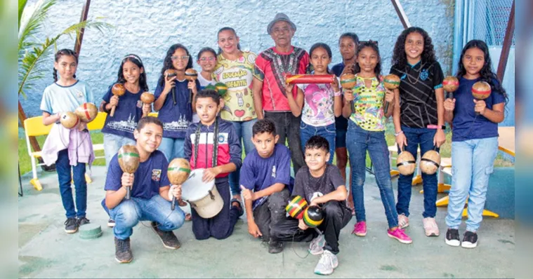 Imagem ilustrativa da notícia Projeto leva oficinas de carimbó para escola pública