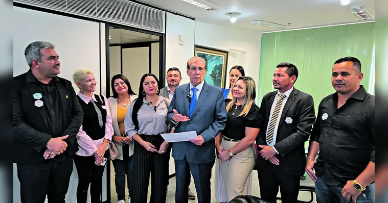 Imagem ilustrativa da notícia Marcha de prefeitos é elogiada por Jader