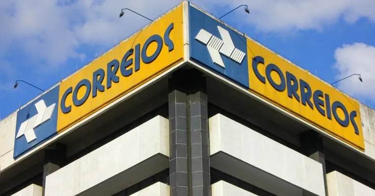 Imagem ilustrativa da notícia Correios: esposa de deputado do PT manda mais que o gerente!