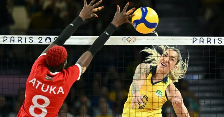 Imagem ilustrativa da notícia Brasil estreia com vitória no vôlei feminino em Paris