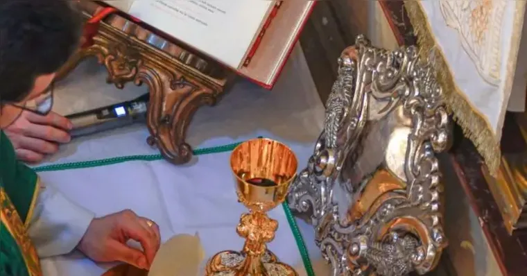 Imagem ilustrativa da notícia Arte sacra desaparecida é recuperada em leilão