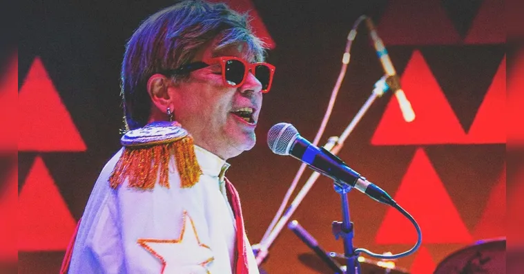 Imagem ilustrativa da notícia Elton John embala dia dos namorados no Hot Classics