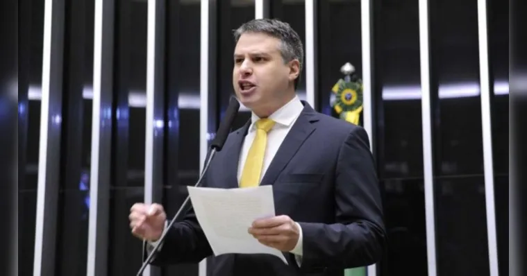 Imagem ilustrativa da notícia Morre aos 44 anos o ex-deputado Arthur Bisneto