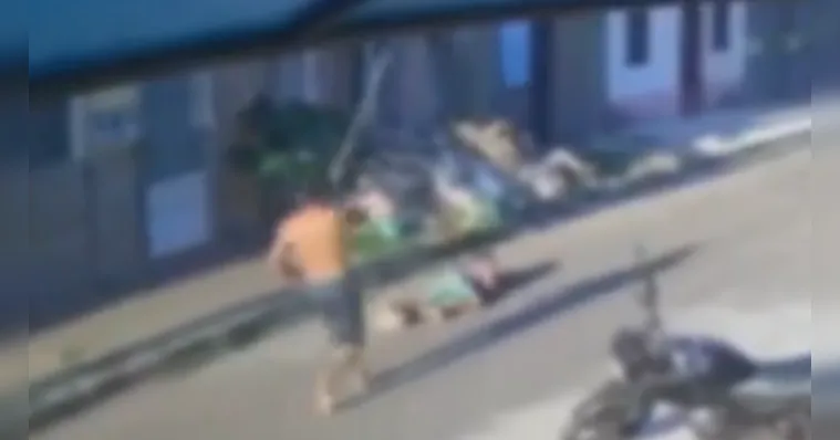 Imagem ilustrativa da notícia Vídeo: homem é espancado com barra de ferro em Parauapebas