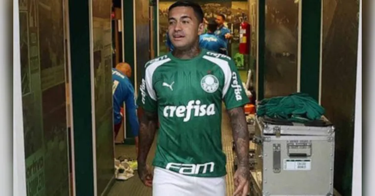 Imagem ilustrativa da notícia Palmeiras: Dudu retorna ao Allianz Parque e torcida ignora