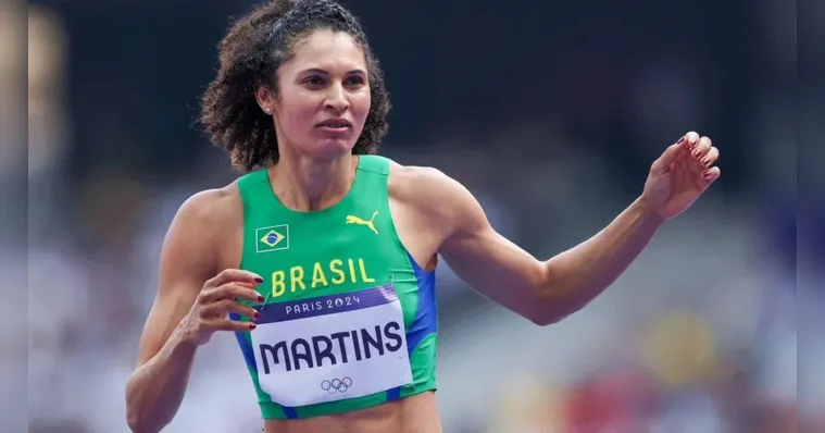 Imagem ilustrativa da notícia Valdileia iguala recorde brasileiro de salto em altura