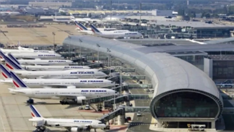 Imagem ilustrativa da notícia Funcionários ameaçam greve nos aeroportos de Paris