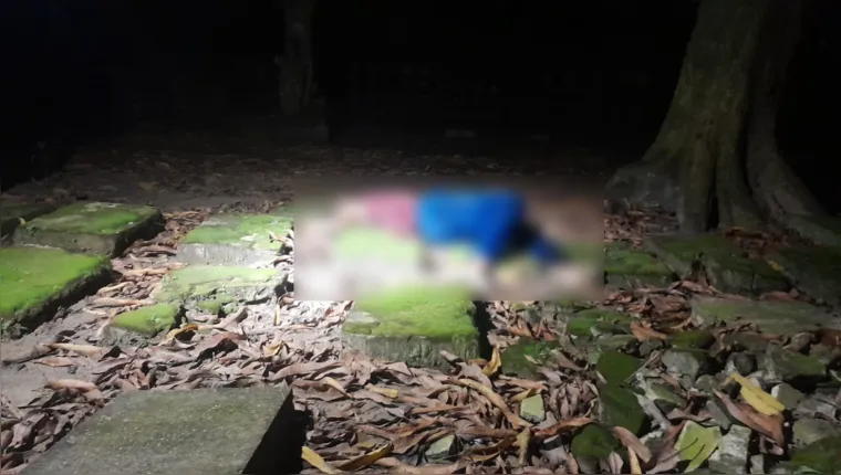 Imagem ilustrativa da notícia Homem é assassinado dentro de cemitério no Guamá